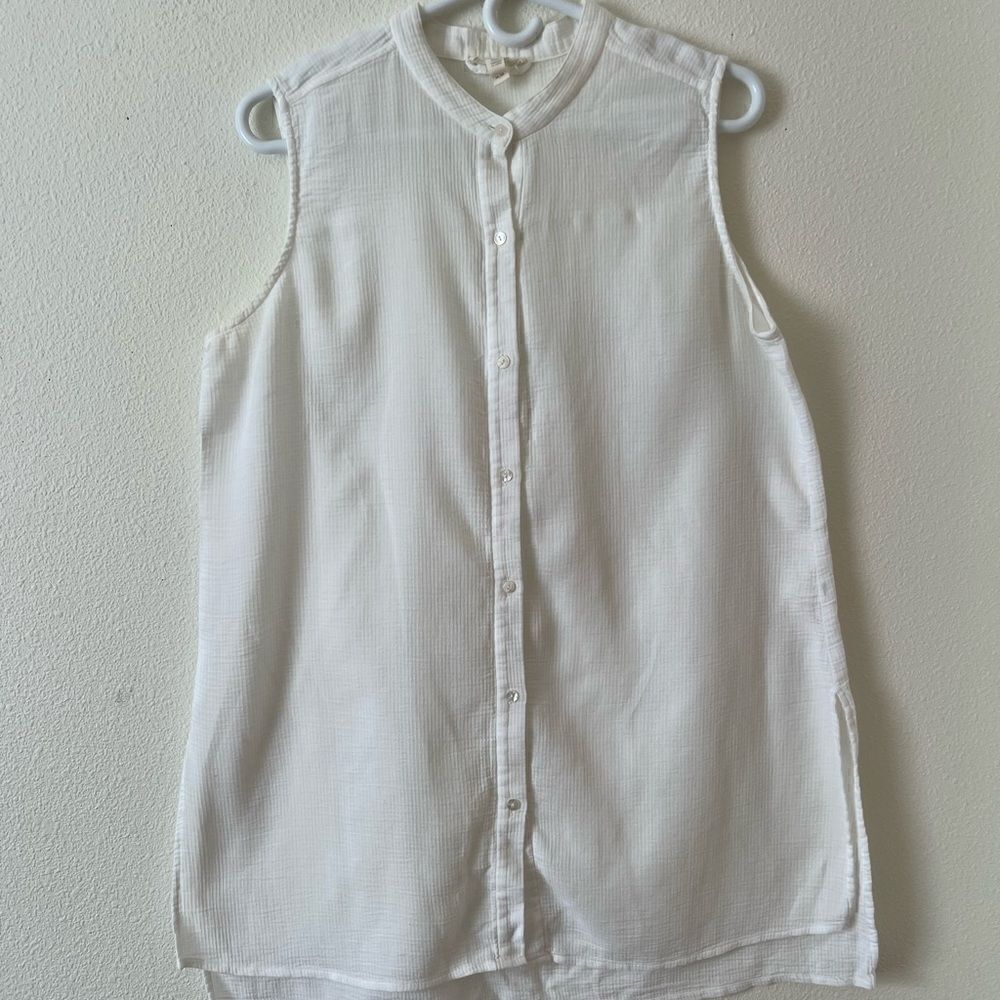 Eileen Fisher Women white cotton Botton Down sleeveless Top size M